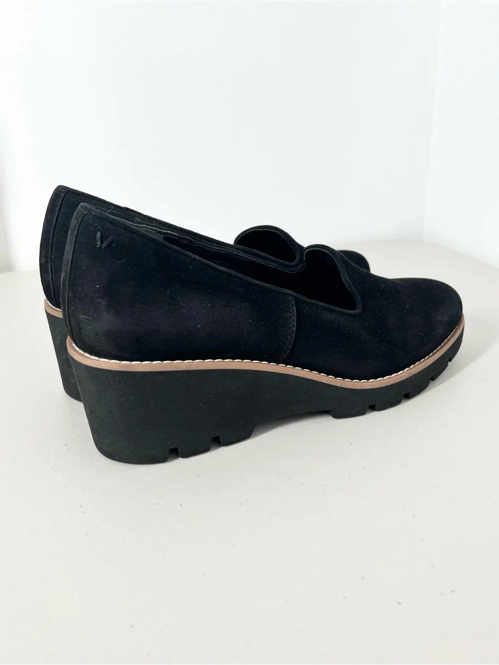 Vionic Willa Wedge Water Repellent Black Slip On Loafers 7.5